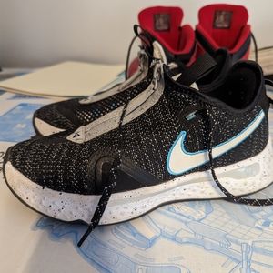 Nike PG4 basketball shoes black/white/wolf grey